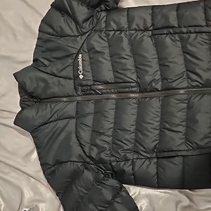 Columbia Size small black